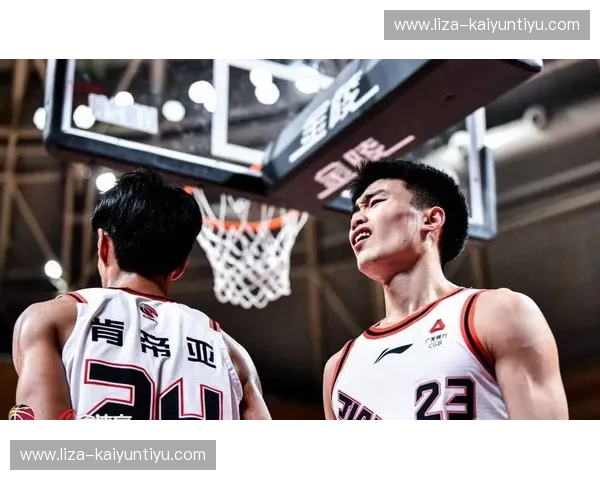 兵疆逐鹿，红蓝对决：新疆广汇飞虎VS浙江稠州金租，CBA新赛季的火花与未来